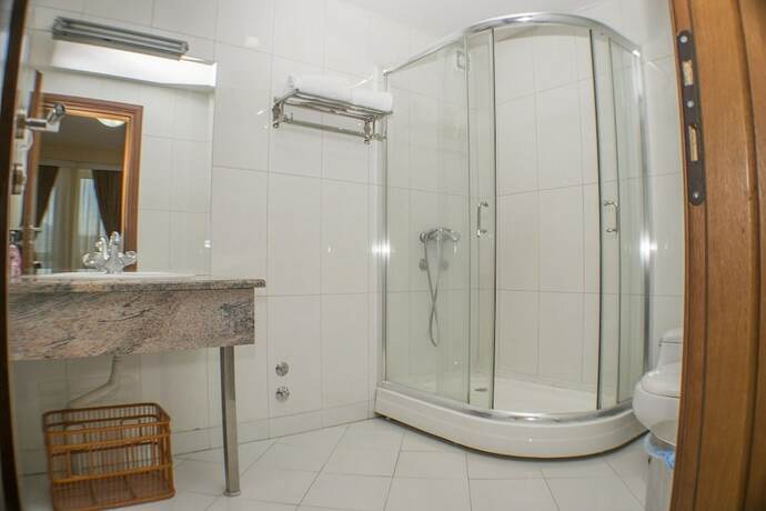 Imagen general del Hotel Feni. Foto 10