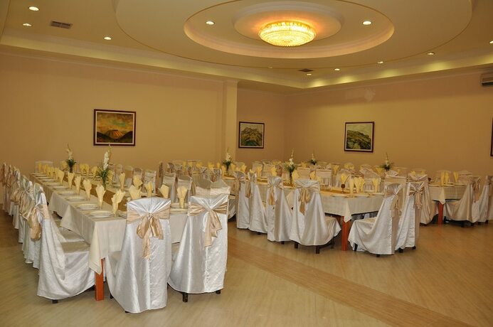 Imagen general del Hotel Feni. Foto 15