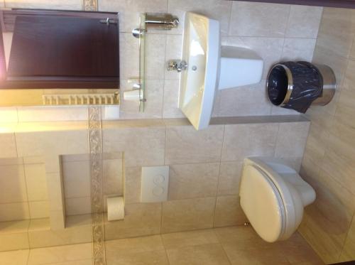 Imagen de la habitación del Hotel Feniks, Gniezno. Foto 8