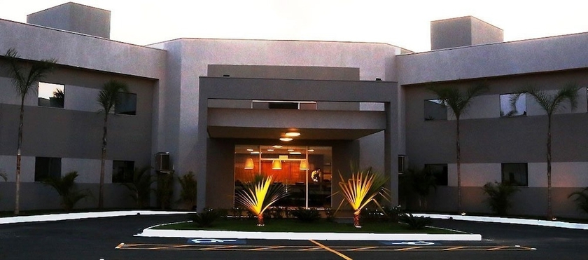 Imagen general del Hotel Fenix Araxa. Foto 2