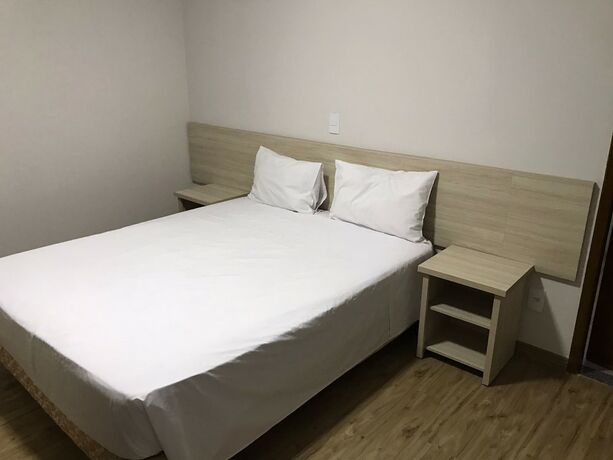 Imagen de la habitación del Hotel Fenix Campinas. Foto 25