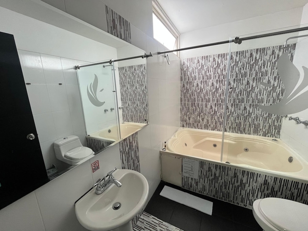Imagen de la habitación del Hotel Fenix, C&uacute;cuta. Foto 13
