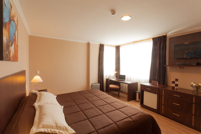 Imagen de la habitación del Hotel Fenix, El Inca. Foto 15