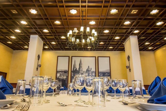 Imagen de los interiores del Hotel Fenix, Guadalajara. Foto 15