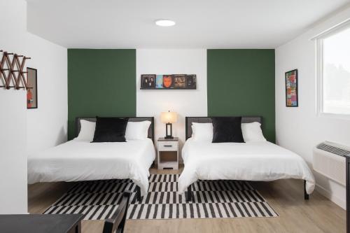 Imagen de la habitación del Hotel Fenix Hollywood. Foto 17