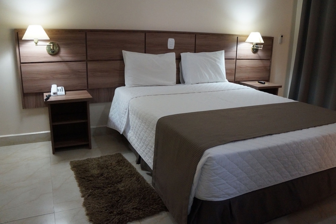 Imagen de la habitación del Hotel Fenix Pouso Alegre. Foto 10