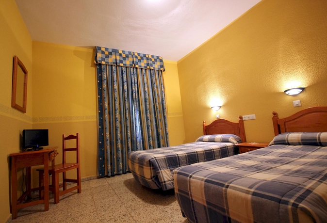 Imagen de la habitación del Hotel Fenix, Salamanca. Foto 13