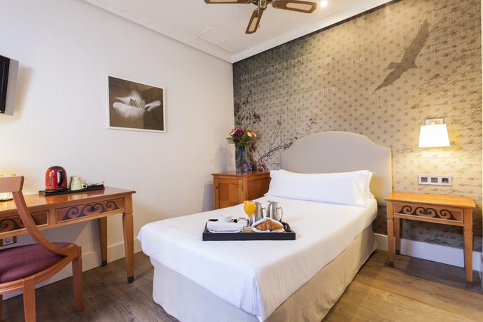 Imagen de la habitación del Hotel Fenix Torremolinos -Adults Only Recommended. Foto 3