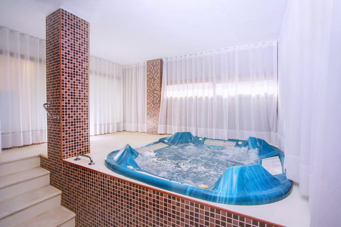 Imagen de los interiores del Hotel Fenix Torremolinos -Adults Only Recommended. Foto 15