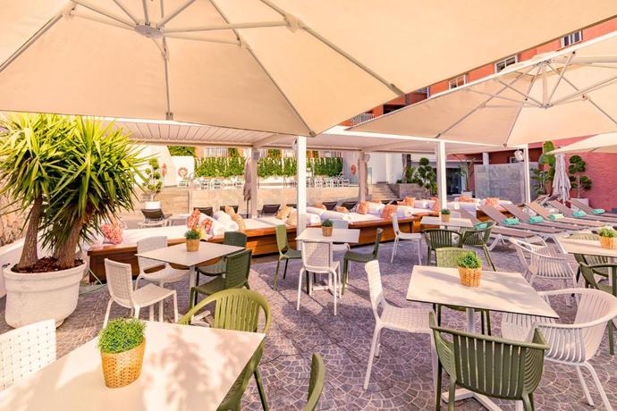 Imagen del bar/restaurante del Hotel Fenix Torremolinos - Adults Only Recommended. Foto 2