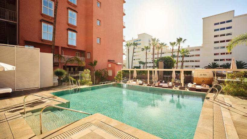 Imagen de la piscina del Hotel Fenix Torremolinos - Adults Only Recommended. Foto 12
