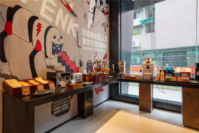 Imagen del bar/restaurante del Hotel Fenk Attitude Hotel. Foto 4