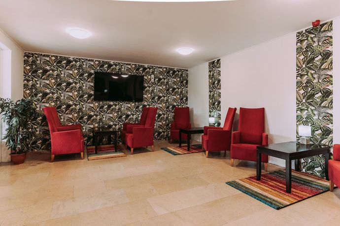 Imagen de los interiores del Hotel Fenyves. Foto 18