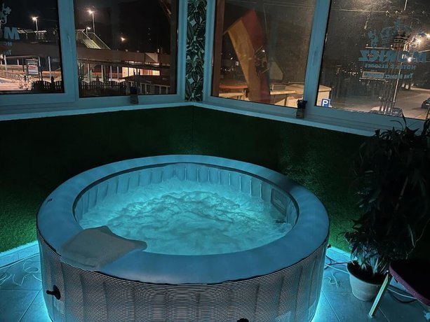 Imagen de la habitación del Hotel Fenyves. Foto 7