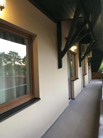 Imagen de la habitación del Hotel Fenyves. Foto 10