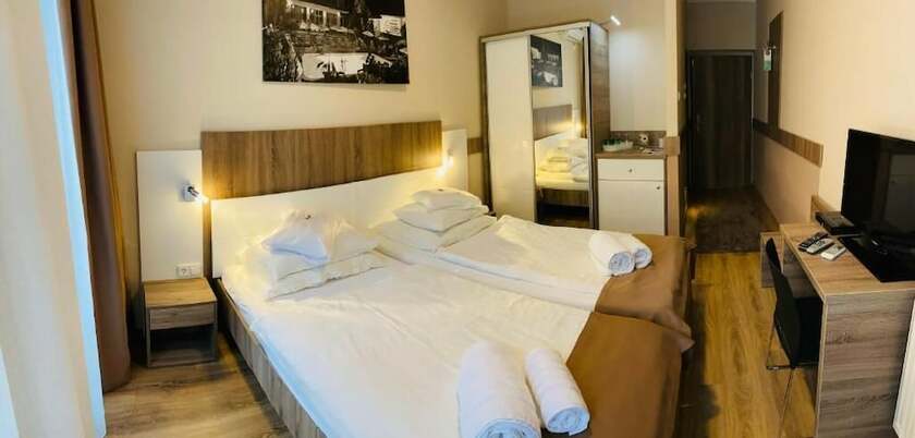 Imagen de la habitación del Hotel Fenyves Konferencia &eacute;s Wellness. Foto 17