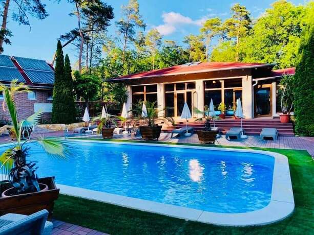 Imagen general del Hotel Fenyves Konferencia &eacute;s Wellness. Foto 2