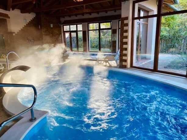 Imagen general del Hotel Fenyves Konferencia &eacute;s Wellness. Foto 3