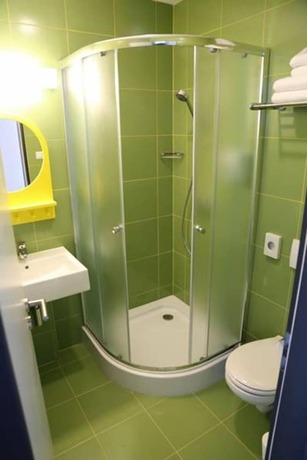 Imagen general del Hotel Fenyves Yacht Club. Foto 7