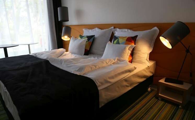 Imagen de la habitación del Hotel Fenyves Yacht Club. Foto 19