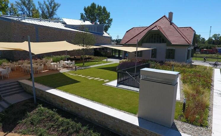 Imagen general del Hotel Fenyves Yacht Club. Foto 14