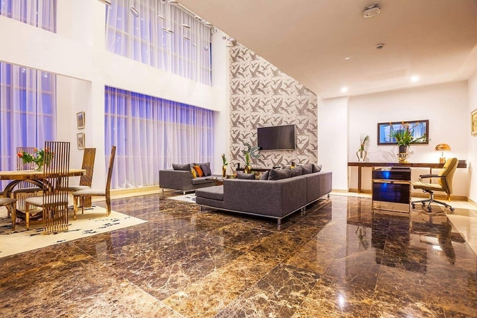 Imagen de los interiores del Hotel Ferdi Lilly. Foto 17