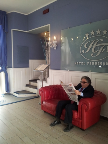 Imagen de los interiores del Hotel Ferdinando Ii. Foto 17