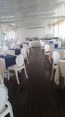 Imagen del bar/restaurante del Hotel Ferdinando Ii. Foto 4