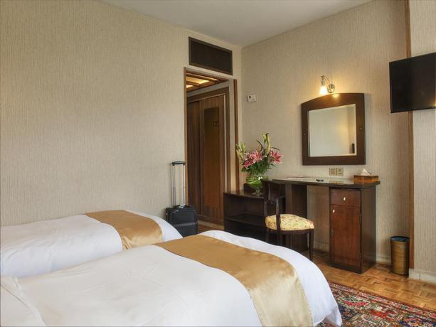 Imagen de la habitación del Hotel Ferdowsi International Grand. Foto 4
