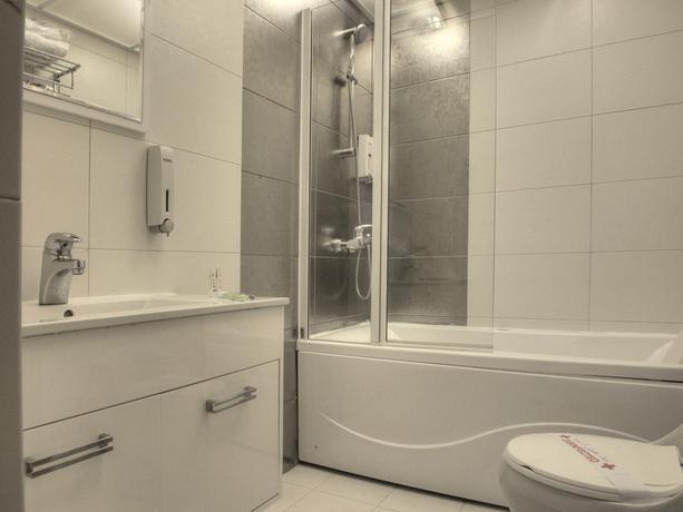 Imagen de los interiores del Hotel Ferdowsi International Grand. Foto 15