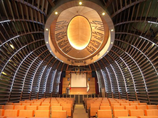 Imagen de los interiores del Hotel Ferdowsi International Grand. Foto 17