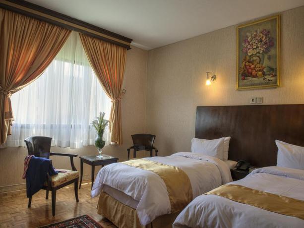 Imagen de la habitación del Hotel Ferdowsi International Grand. Foto 11