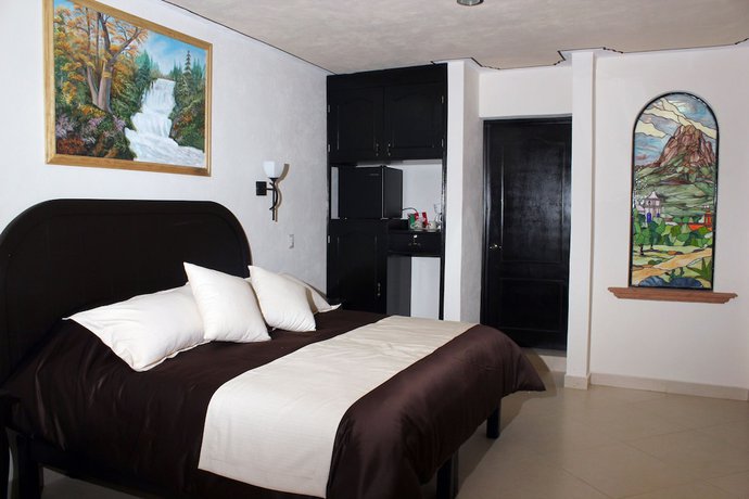 Imagen de la habitación del Hotel Feregrino. Foto 7