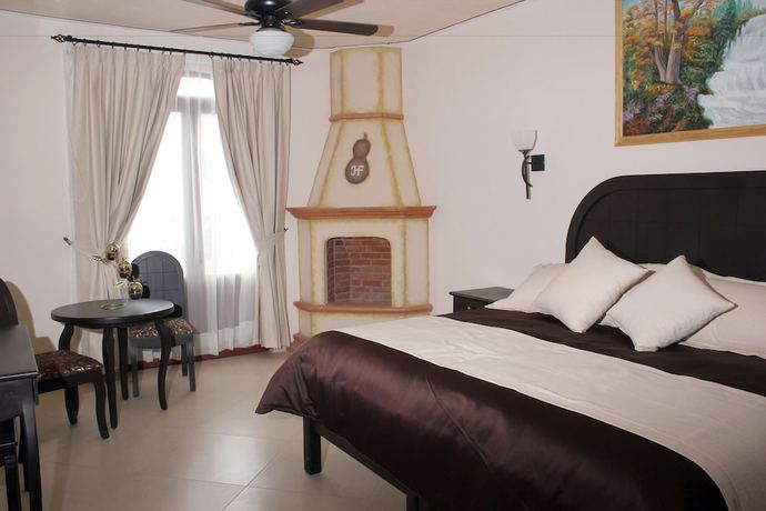 Imagen de la habitación del Hotel Feregrino. Foto 11