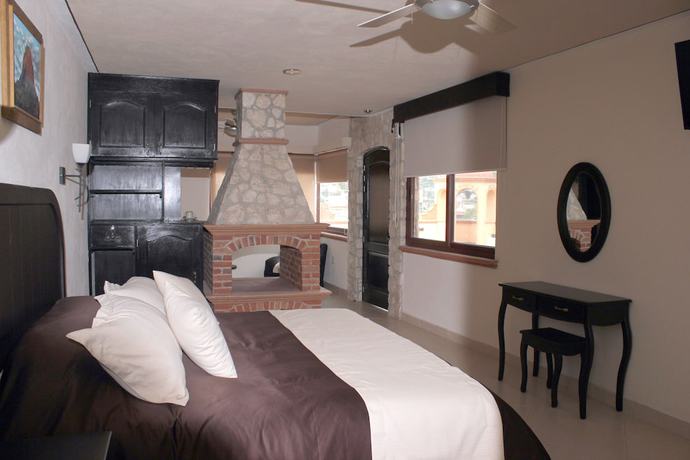 Imagen de la habitación del Hotel Feregrino. Foto 14