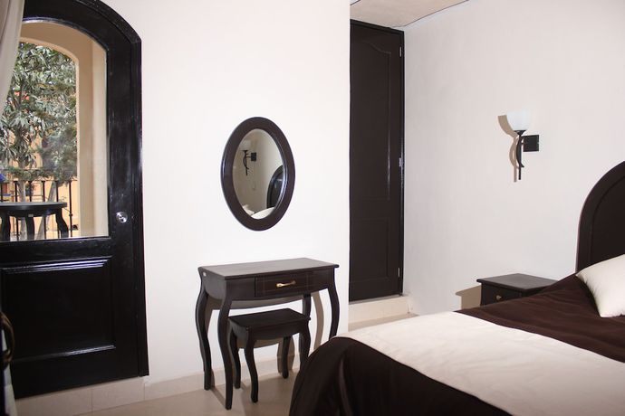 Imagen de la habitación del Hotel Feregrino. Foto 15