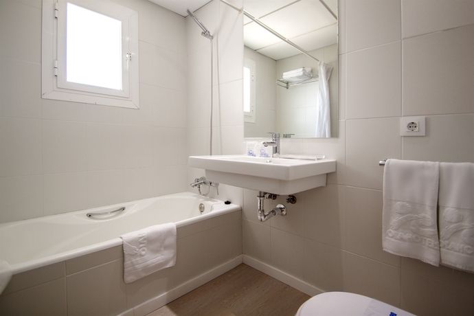 Imagen de la habitación del Hotel Fergus Bermudas. Foto 9