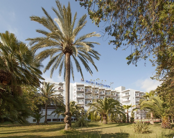 Imagen de los exteriores del Hotel Fergus Bermudas. Foto 15