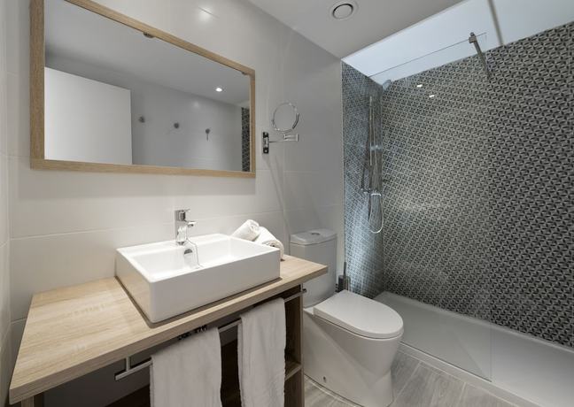 Imagen de la habitación del Hotel Fergus Club Europa. Foto 16