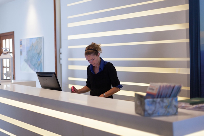 Imagen de los interiores del Hotel Fergus Style Soller Beach. Foto 12