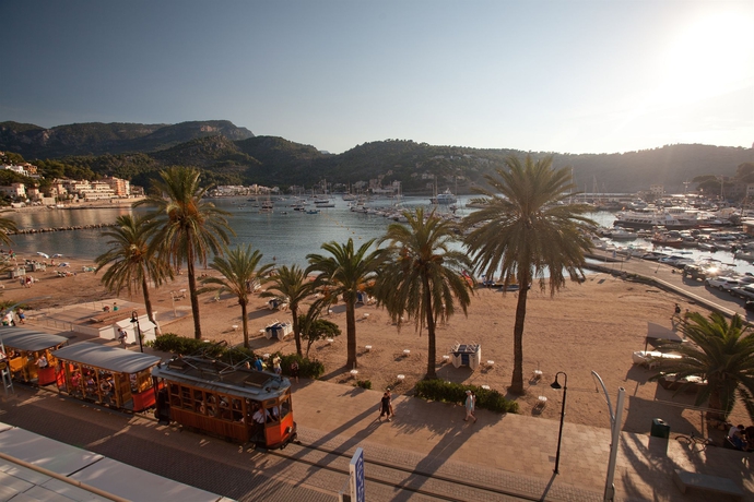 Imagen de los exteriores del Hotel Fergus Style Soller Beach. Foto 10