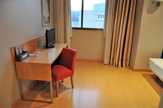 Imagen de la habitación del Hotel Feria. Foto 8