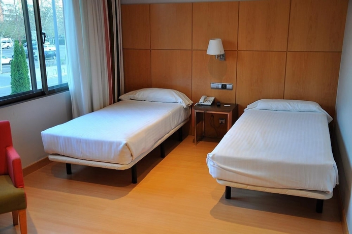 Imagen de la habitación del Hotel Feria. Foto 10