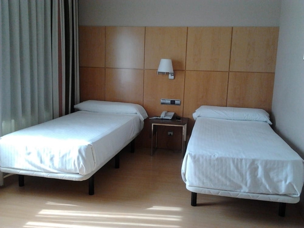 Imagen de la habitación del Hotel Feria. Foto 11