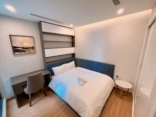 Imagen de la habitación del Hotel Feria Home - Vinhomes Metropolis Lieu Giai. Foto 2