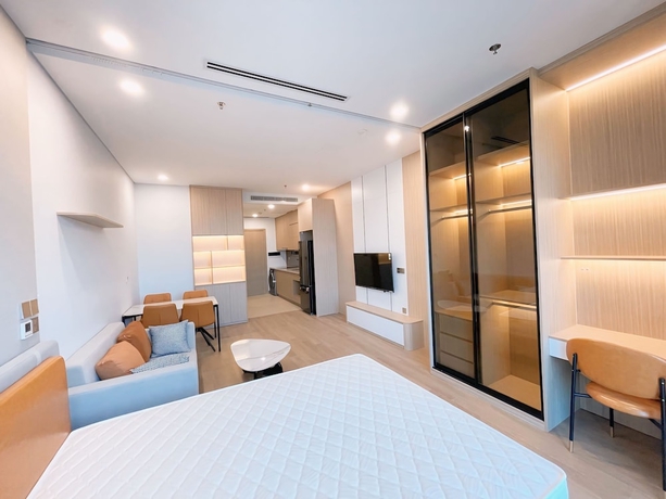 Imagen de la habitación del Hotel Feria Home - Vinhomes Metropolis Lieu Giai. Foto 5