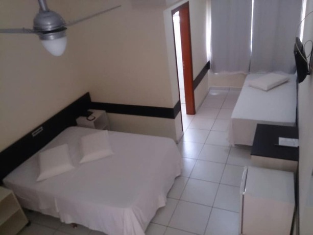 Imagen de la habitación del Hotel Ferian Plaza. Foto 5