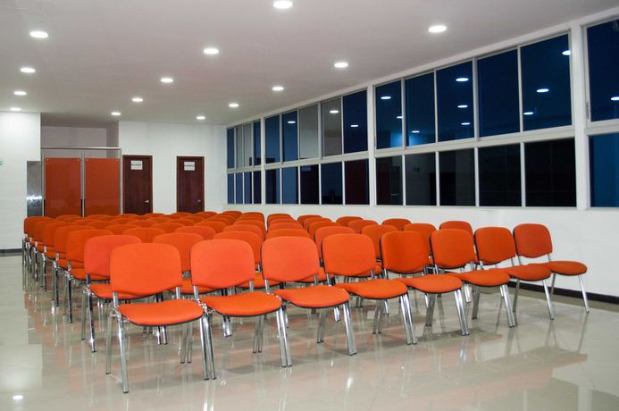 Imagen de los interiores del Hotel Ferias Park. Foto 15