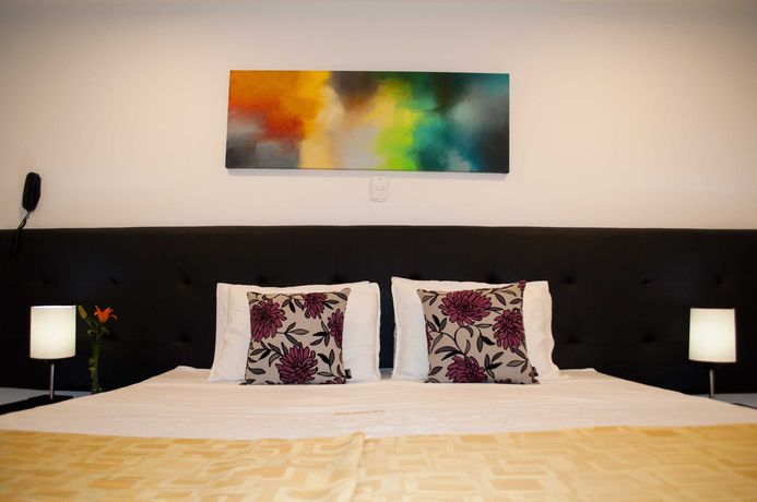 Imagen de la habitación del Hotel Ferias Park. Foto 6