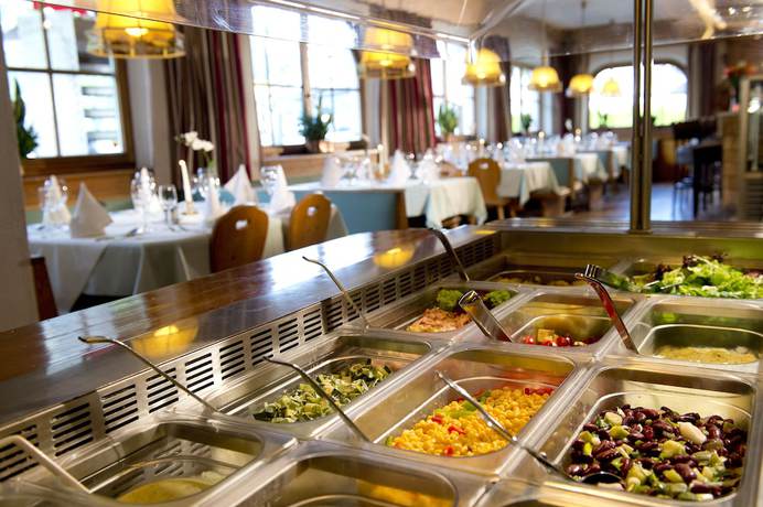 Imagen del bar/restaurante del Hotel Ferienhotel Alpenhof. Foto 3